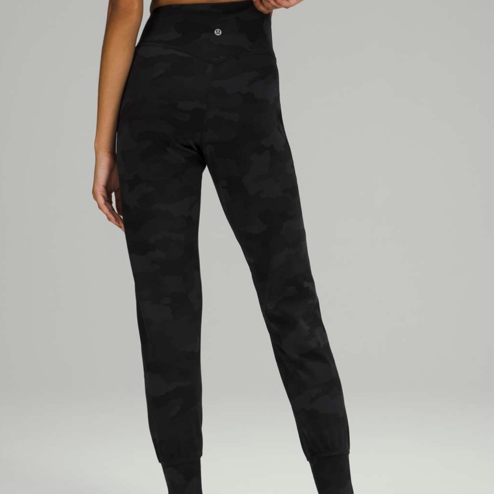 Lululemon Align Jogger 28"black camo size 4